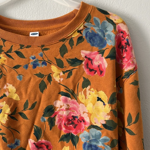Old Navy Floral Crewneck - Picture 3 of 6